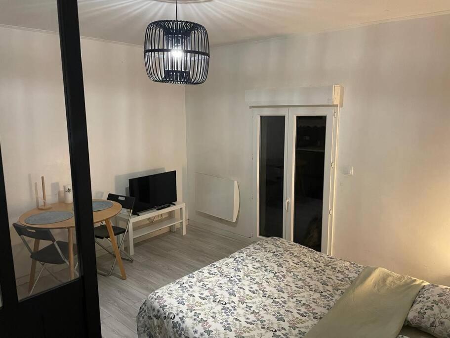 Studio One Proche Ligne 14 Kremlin Bicetre Arcueil Exterior photo